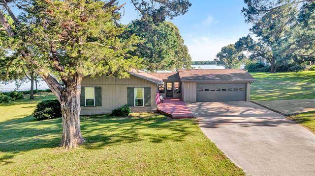 8141 E Lake Drive, Murchison, TX 75778