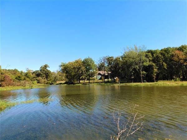 L 606 Clear Water Court, Corsicana, TX 75109