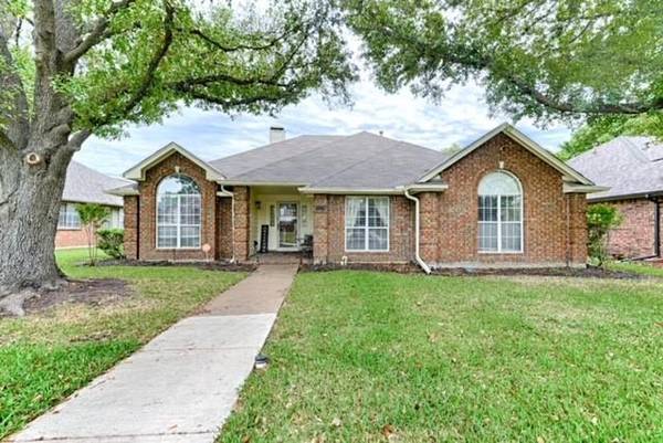 2128 Larkspur Drive, Carrollton, TX 75010