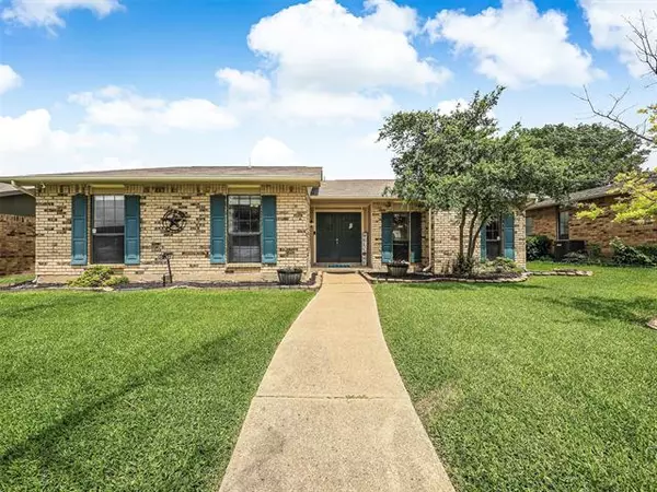 5624 S Tucker Street, The Colony, TX 75056