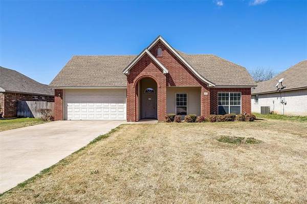 122 Pleasant View Drive, Weatherford, TX 76086