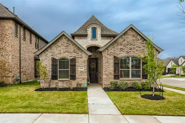 2649 Calloway Creek Drive, Fort Worth, TX 76118