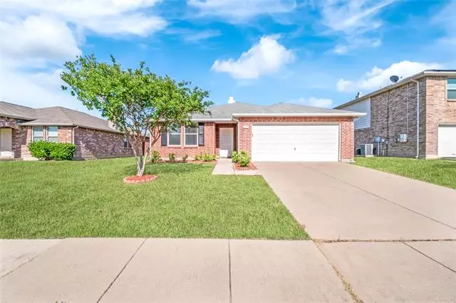 2605 Shorecrest Drive, Little Elm, TX 75068