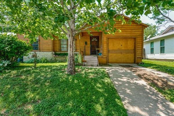 3878 Castleman Street, Fort Worth, TX 76119