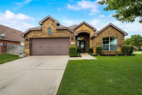 729 Chelsea Drive, Midlothian, TX 76065