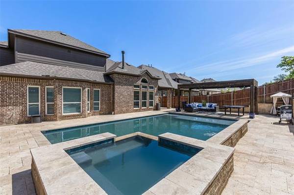 7608 Alders Gate Lane, Denton, TX 76208