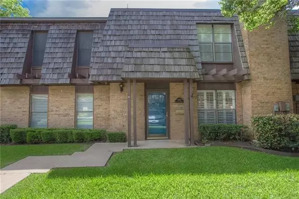 3005 Tanglewood Park W, Fort Worth, TX 76109