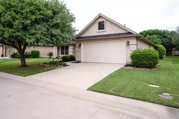 Denton, TX 76207,9628 Applewood Trail