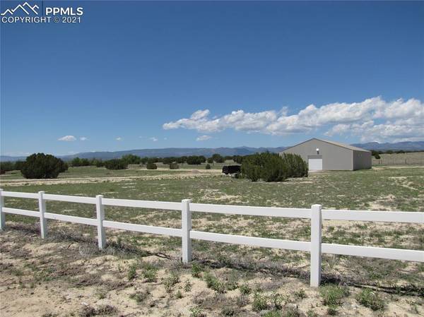 125 Top Notch TRL, Penrose, CO 81240