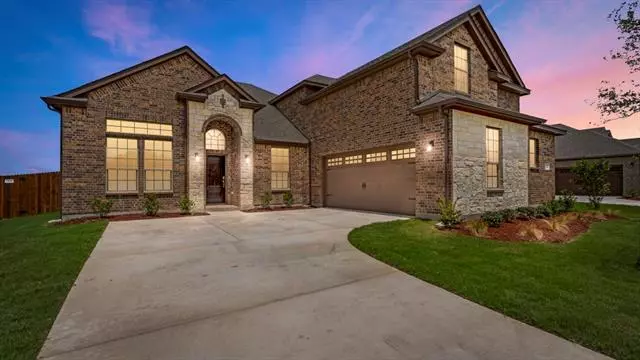 3607 WINTERGREEN Street, Grand Prairie, TX 76065