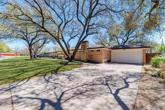 7308 Briley Drive, North Richland Hills, TX 76180
