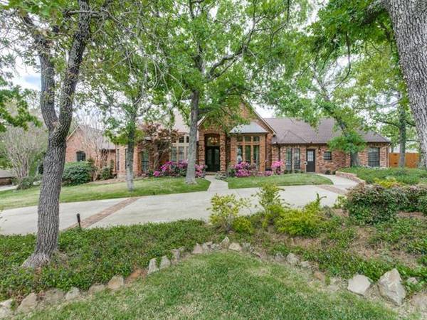 380 Canyon Oaks Drive, Argyle, TX 76226