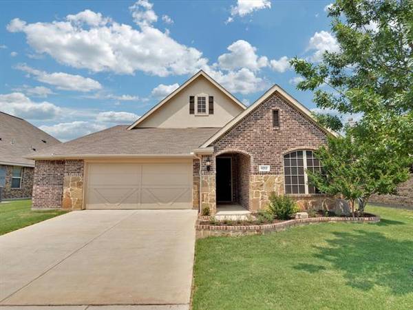 6212 Meandering Creek Drive, Denton, TX 76226