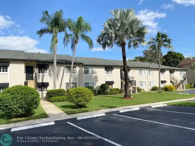 Deerfield Beach, FL 33064,4000 Crystal Lake Dr  #114