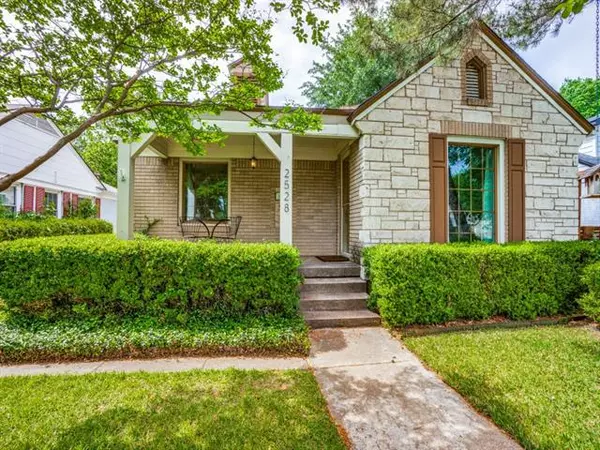 2528 Marvin Avenue, Dallas, TX 75211