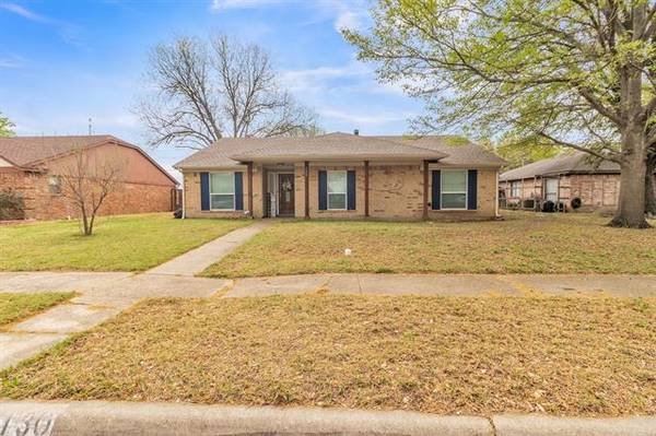 130 E Ridgegate Drive, Garland, TX 75040