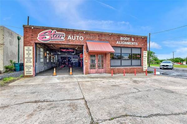 310 W Houston Street, Sherman, TX 75090