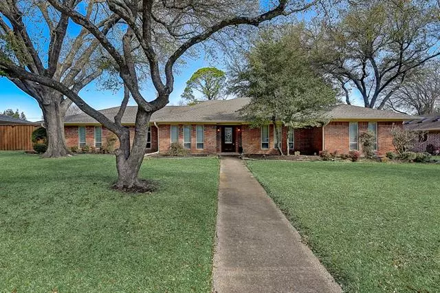 2416 Mesa Drive, Richardson, TX 75080