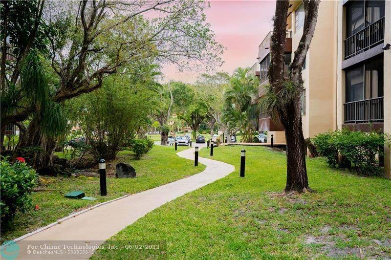 Lauderhill, FL 33319,6200 S Falls Circle Dr  #206