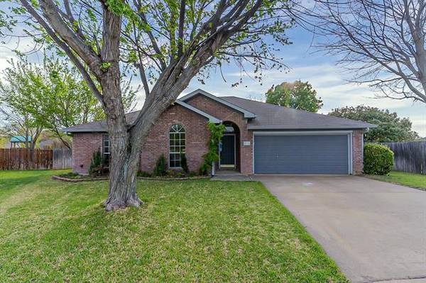 274 Vaden Avenue, Burleson, TX 76028