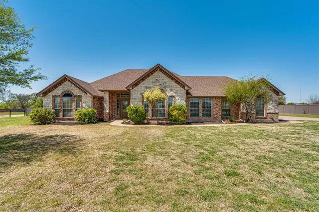 2731 Pleasantville Road, Midlothian, TX 76065