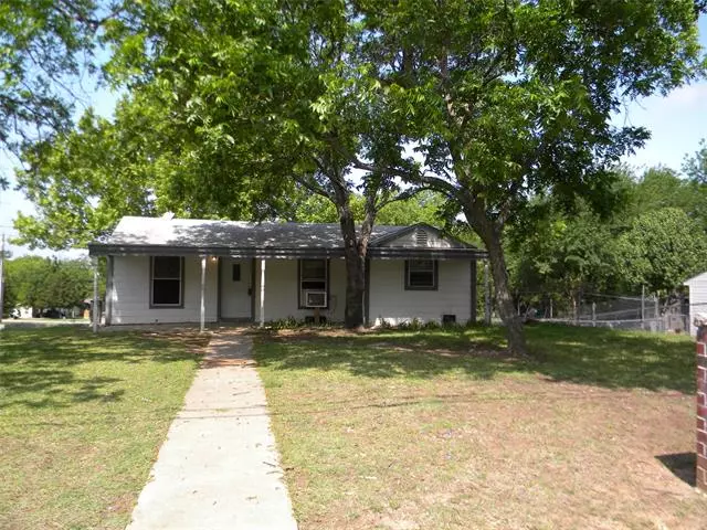 1201 N Rusk Street, Weatherford, TX 76086