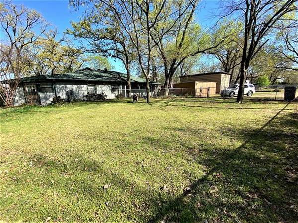 112 Glomin Lane, Pottsboro, TX 75076