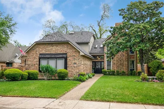 Dallas, TX 75248,6535 Barkwood Lane