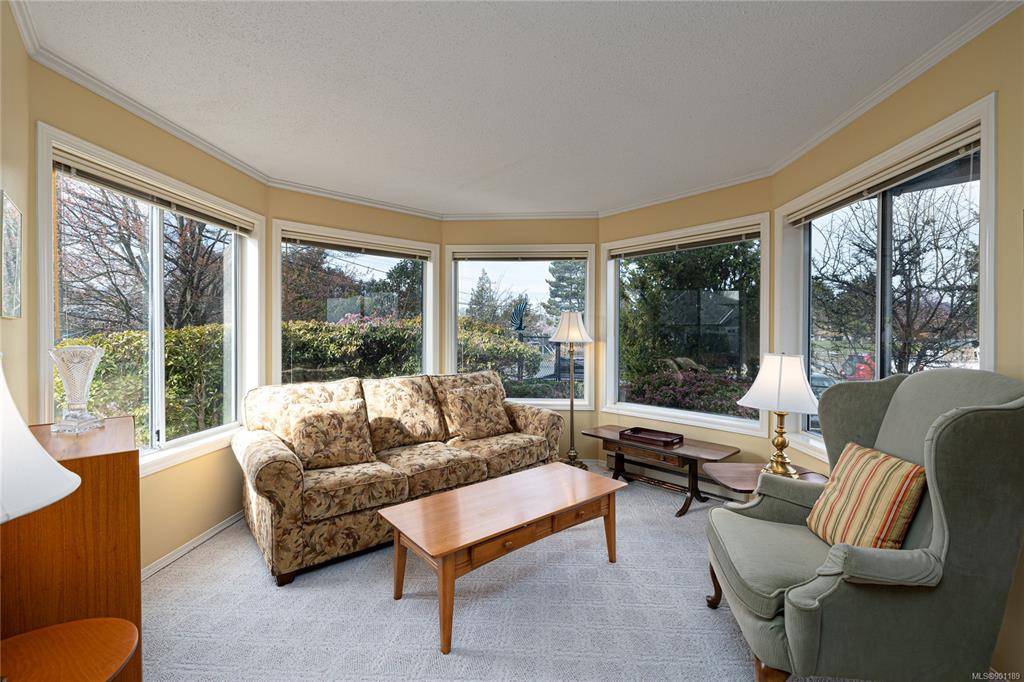 Sidney, BC V8L 3H6,10431 Resthaven Dr #101