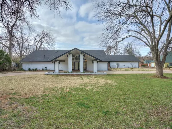 9532 Nawassa Drive, Midwest City, OK 73130