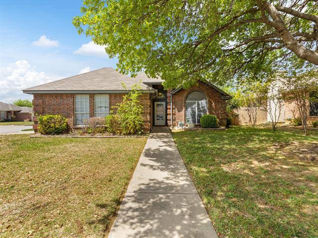 2136 Ridgecliff Drive, Keller, TX 76248