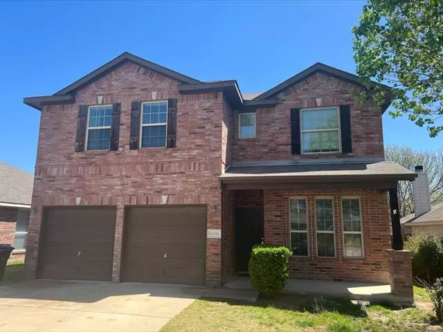 6804 Denver City Drive, Fort Worth, TX 76179