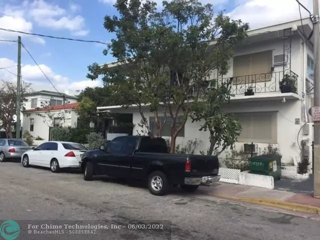 7717-7725 Byron Ave, Miami Beach, FL 33141