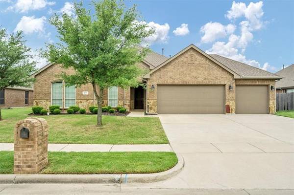 1032 Lufkin Lane, Forney, TX 75126