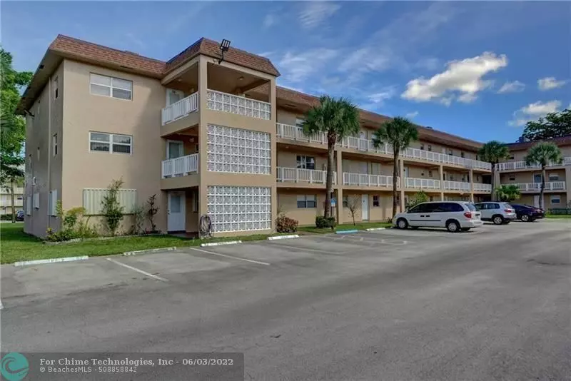 608 SW Natura Blvd  #201, Deerfield Beach, FL 33441