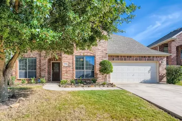 4121 Dellman Drive, Fort Worth, TX 76262