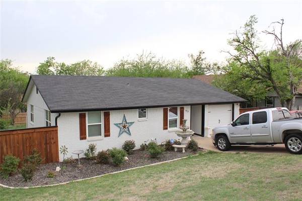 913 Duke Street, Weatherford, TX 76086