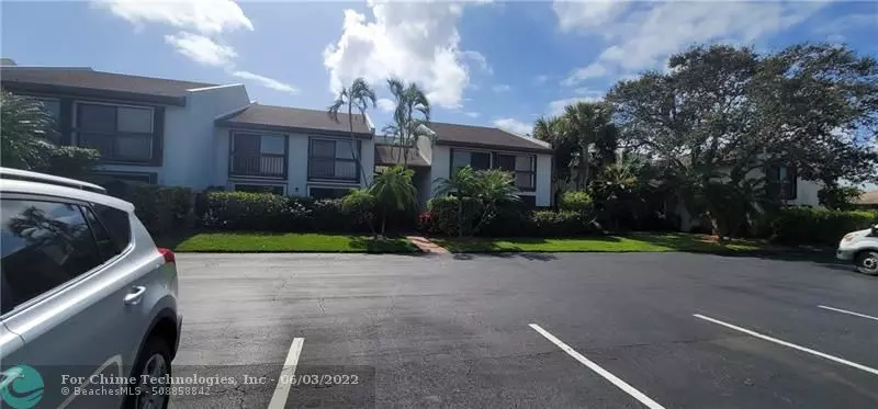 3225 S Lakeview Cir  #103, Hutchinson Island, FL 34949