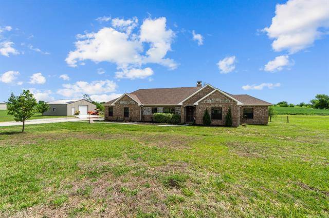 134 Heritage Parkway E, Decatur, TX 76234