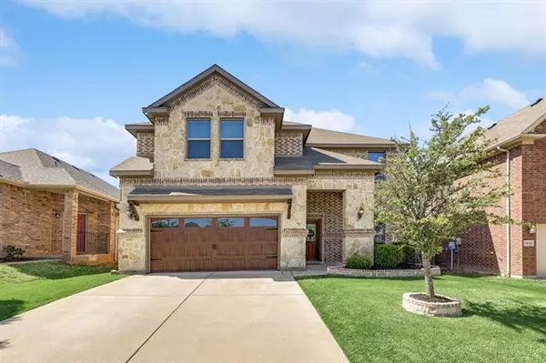 3932 Hunter Peak Road, Fort Worth, TX 76262