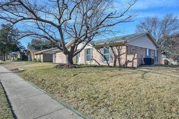 2301 Village Green Drive, Garland, TX 75044