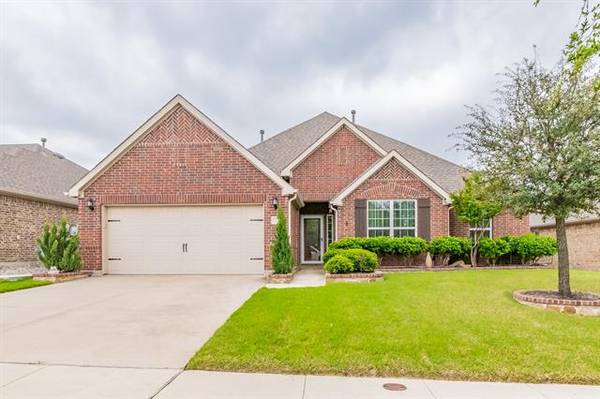 2012 Speckle Drive, Fort Worth, TX 76131