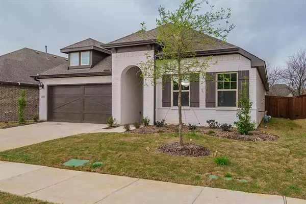 3525 Sawtooth Lane, Little Elm, TX 75068