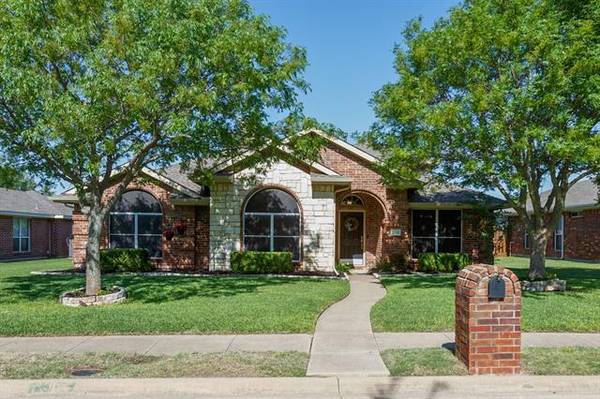 2715 Green Gables Court, Rockwall, TX 75087