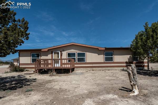 1044 P ST, Penrose, CO 81240