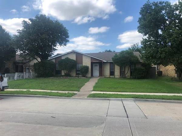 1123 Warwick Drive, Mesquite, TX 75150