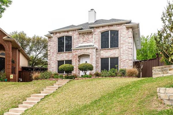 1748 Circle Creek Drive, Lewisville, TX 75067