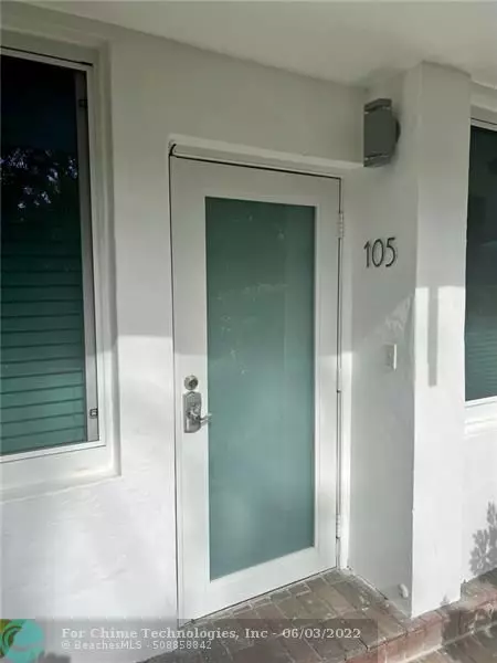 Miami Beach, FL 33139,405 N Hibiscus Dr  #105