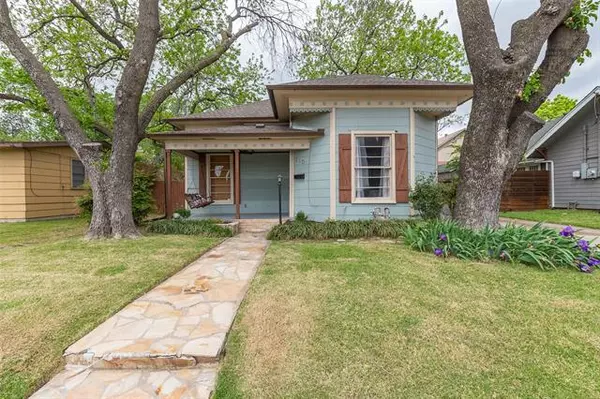 210 S Carroll Boulevard, Denton, TX 76201