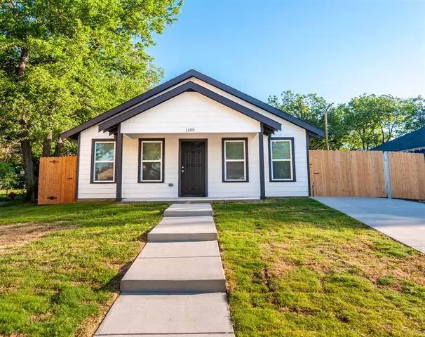 1105 E Pulaski Street, Fort Worth, TX 76104